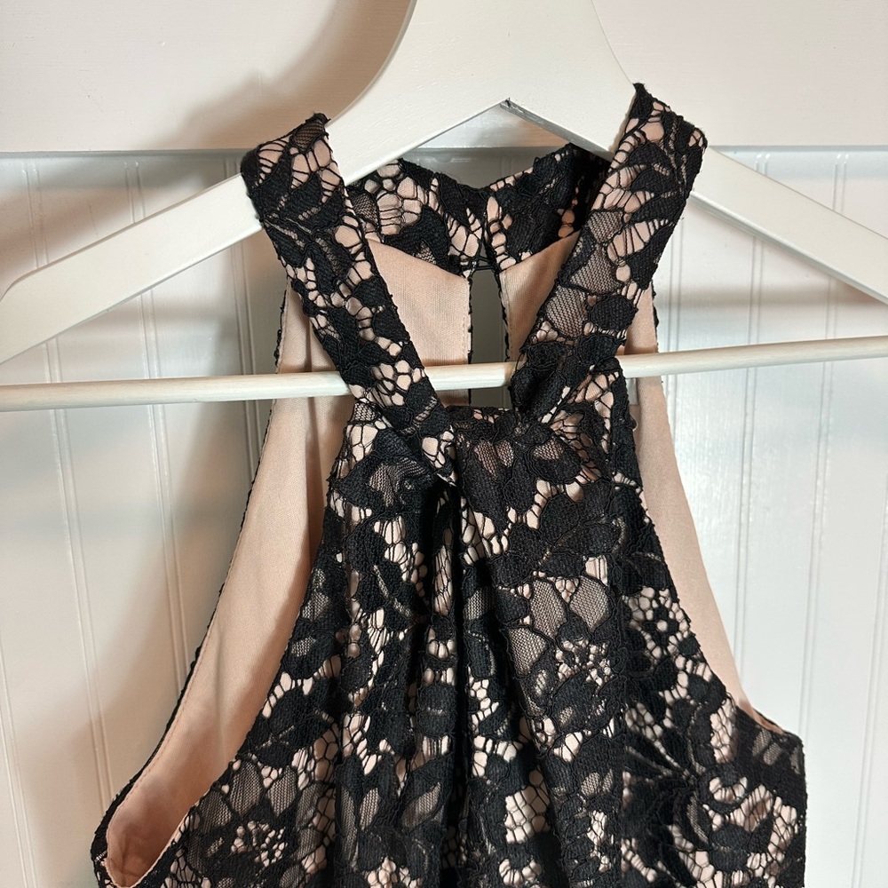 Julia Jordan Elegant Black Lace Jumpsuit - Picture 6 of 16